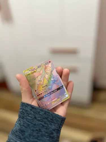 Carta Pokémon Reshiram & Charizard GX Rainbow Rare (Tag Team) - Colecionável