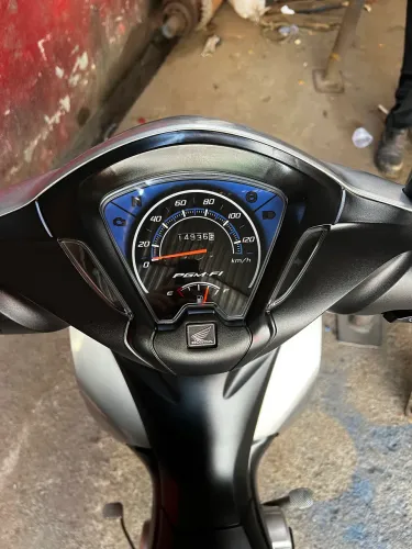 Vendo Moto Biz 110i 2024
