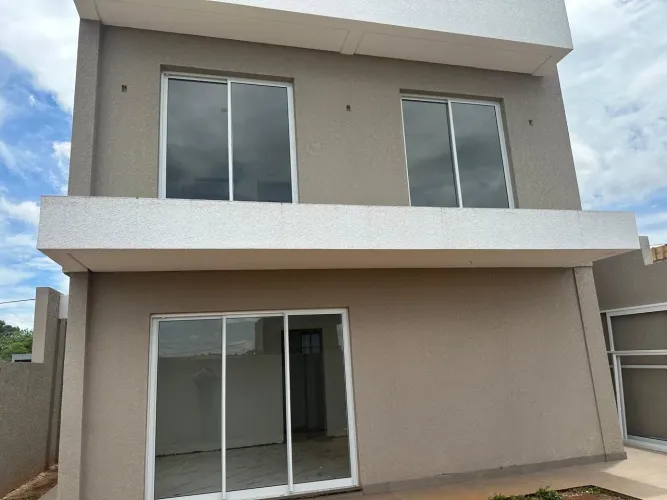 Casa à Venda no Condomínio Bosque Mistral - R$ 1.090.000