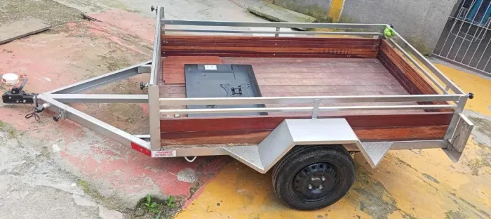 Carretilha para carro,seminova, ótimo estado de conservação,R$:4,000