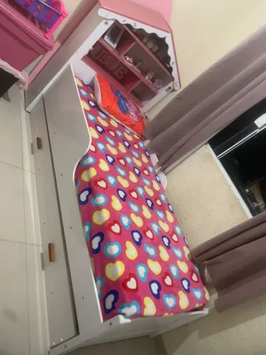 Cama casinha de solteiro