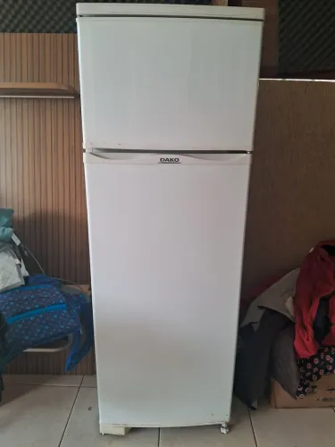 Geladeira Dako 337L Tudo ok