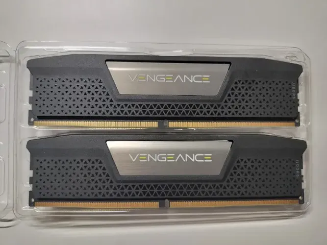 Memória Ram Corsair Vengeance De 64 Gb (2x32 Gb) 5600 Mhz