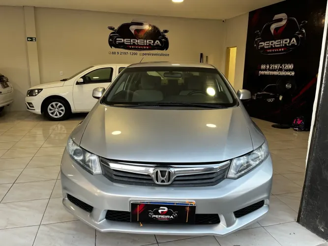 Honda Civic Sedan LXS 1.8/1.8 Flex 16V Mec. 4P 2014