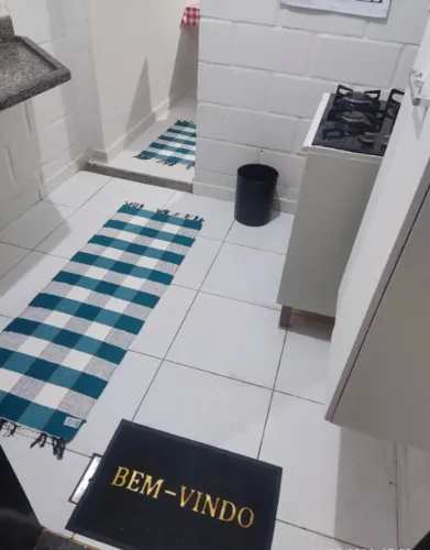 kitinet mobiliada perto do Shopping livre água, luz e internet Wi-fi 