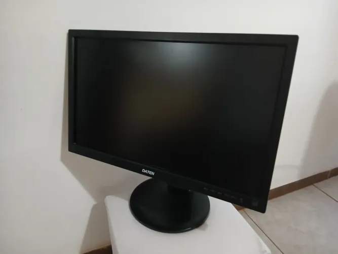 Monitor LG 23" hdmi/vga/dvi r$ 390 ótimo estado