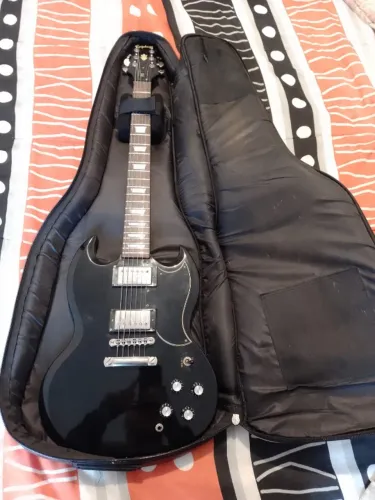 Guitarra Epiphone SG G-400