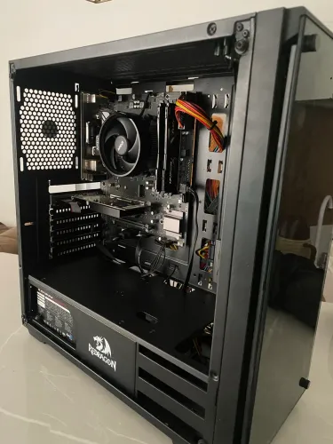Pc gamer RYZEN 7 5700x