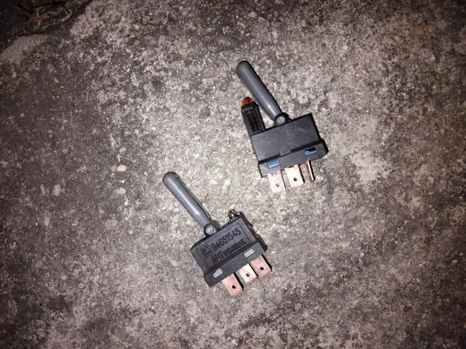 Interruptor farol milha e desembaçador vidro traseiro do monza