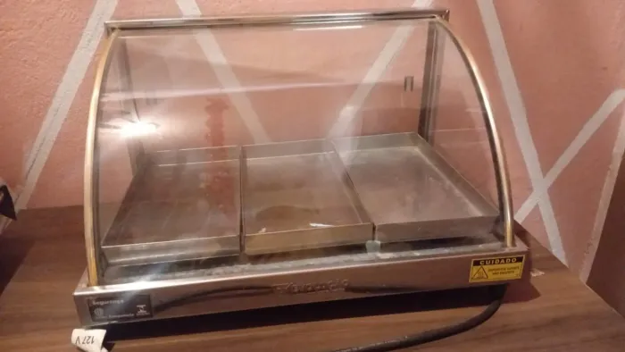 Estufa pequena em ótimo estado