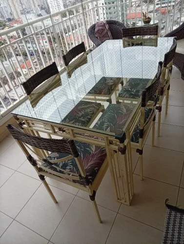 Mesa e aparador em ferro artesanal com 6 cadeiras