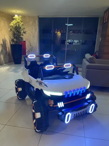 Jeep eletrico infantil 4x4