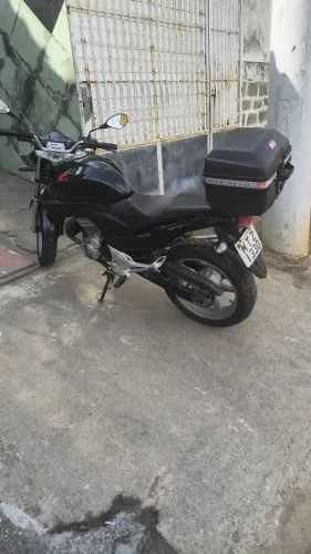 Cb 300