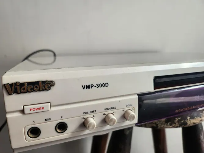 Videoke VMP-300D pra peças ou ser consertado