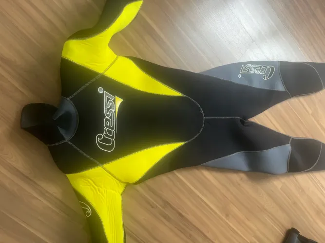 Roupa de mergulho