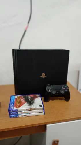 Playstation 4 pro 1tera se memória 