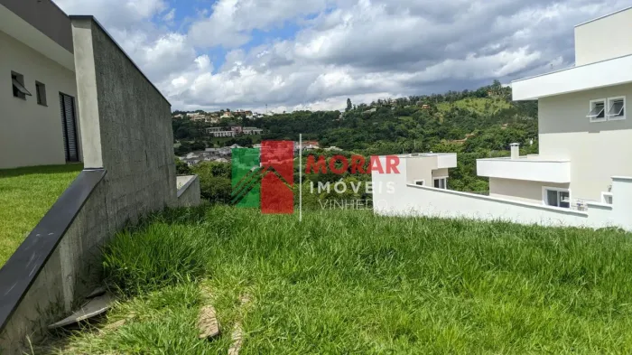 Terreno condomínio fechado 600m² Panorama Vinhedo pronto para construir. Aceita financiame