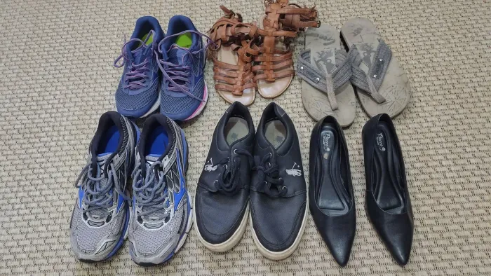 Vendo Lote de sapatos femininos e masculinos
