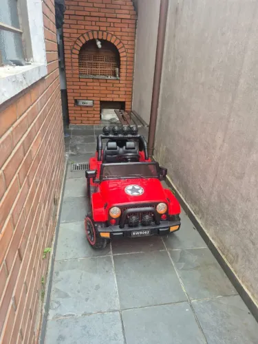 Mini Jeep Elétrico Infantil 12V Vermelho Off-Road - Excelente Estado / Bateria OK