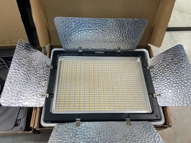 LEDs Yongnuo - YN900 - Duas unidades