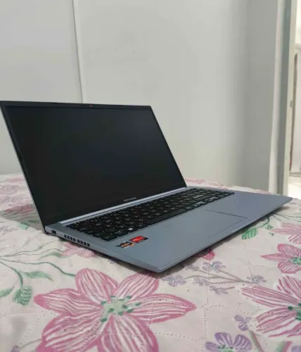 Notebook Asus Vivobook 15 - Ryzen 5 4600H | 8GB RAM | SSD 256GB | Windows | Usado