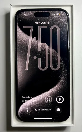 iPhone 15 