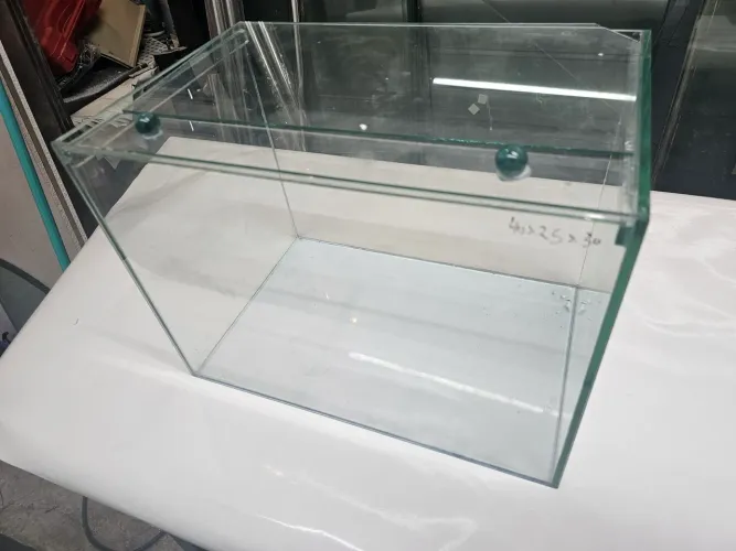 Aquario 40x25x30altura