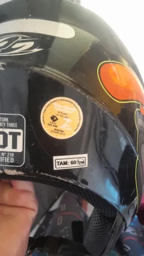 Vendo capacete 50 reais 
