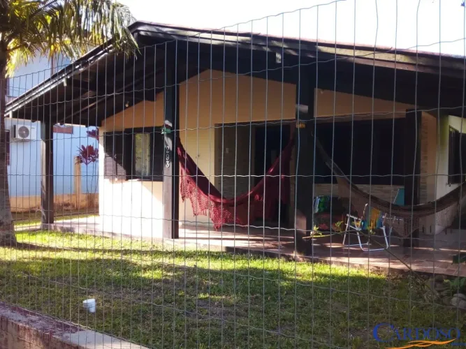 Casa 4 dormitórios à venda Rondinha Nova Arroio do Sal/RS