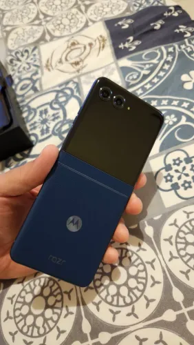 Motorola RAZR 60 