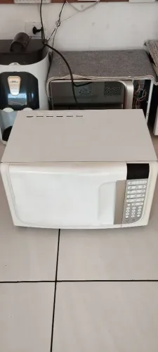 Microondas Electrolux 31 litros com função grill