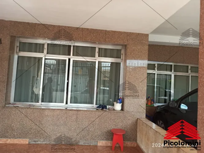 Sobrado grande com 180 m2 a venda na Vila Alpina, Rua Catuaba, a 500 metros do Carrefour S