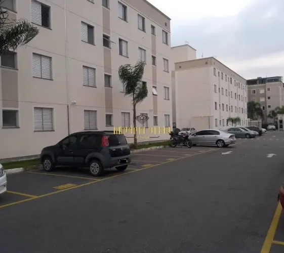 Apartamento à venda com 2 Dormitórios, Sala com sanca, no Condomínio Parque Serafim - Suza