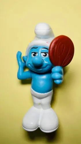 Smurf Vaidoso boneco altura 8 cm da coleção do Mc Lanche Feliz Turma dos Smurfs
