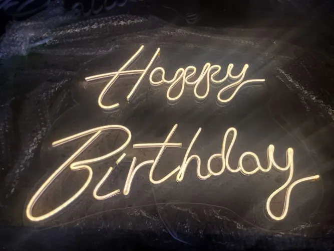 Luminária Neon Happy Birthday