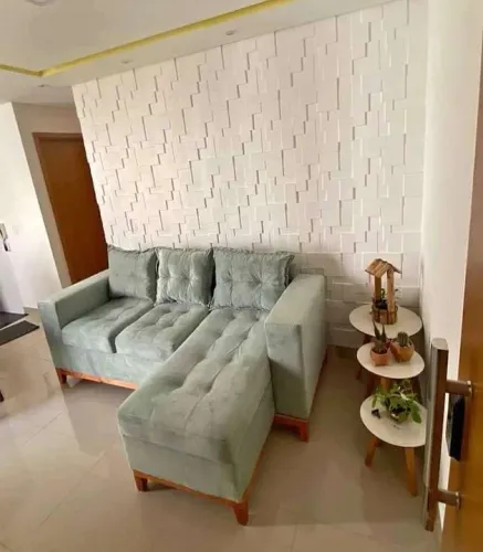 Sofá 3 lugares com chaise 2,10 largura frete grátis Tecido veludo inca R$ 1.650,00 a vista