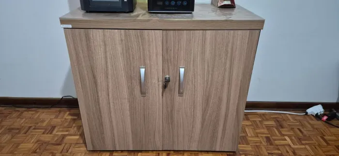 Armário Escritório com Chave - Pandin