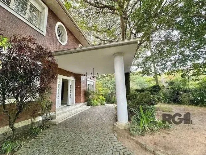 Residência de Alto Padrão para Locação  Três Figueiras | Porto Alegre