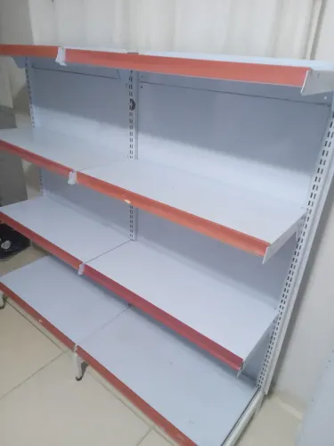 Gondula de Parede Semi novas