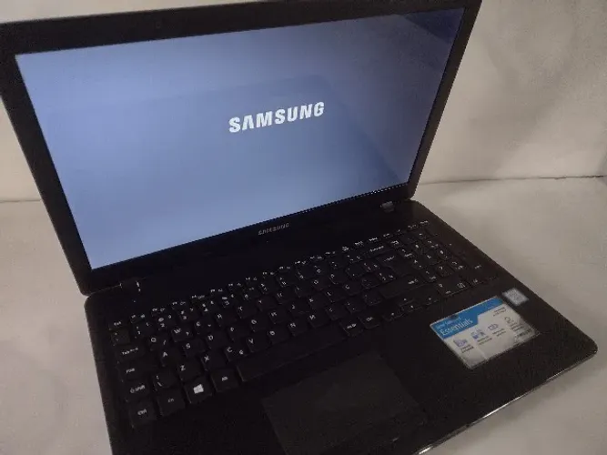 Notebook Samsung Np300e5l tela 16pol.