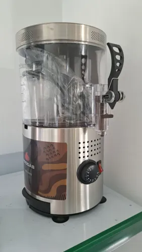 A. Chocopro eletrico 3 litros marca Progás 