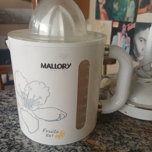Espremedor de laranjas automático Mallory