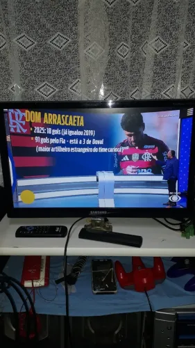 TV Munitor Samsung-24:Polegadas.
