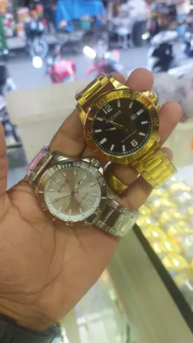 Relógios Hilfiger Dourado ou Prata
