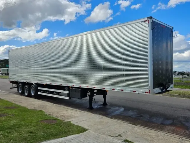 Carreta Baú Facchini Ano 2026 0km Pronta Entrega 30 plt 15.40 x 2.90 Chapa SEM PNEUS