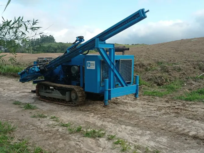 Perfuratriz de Solo e rocha