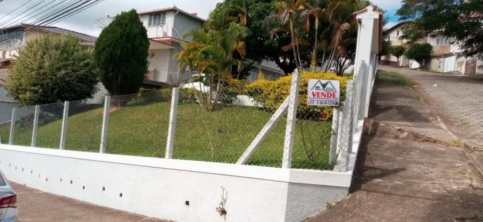 LT322 Excelente lote em local valorizado