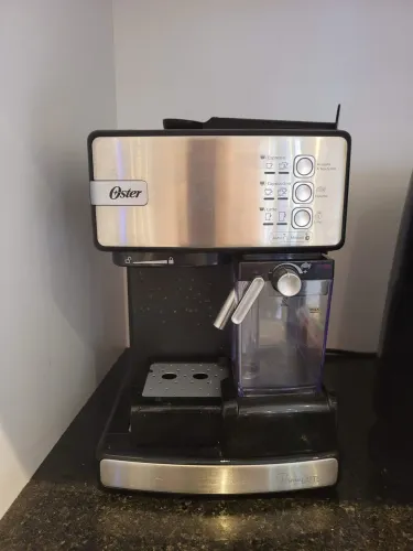 Cafeteira Oster PrimaLatte