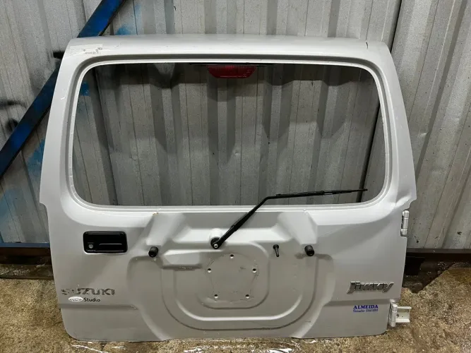 Porta Traseira Suzuki Jimny- RS Auto Peças 