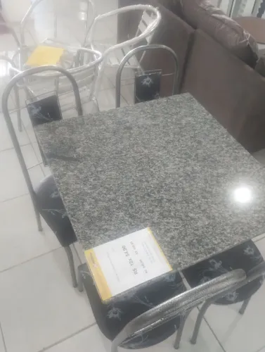 Mesa de marmore